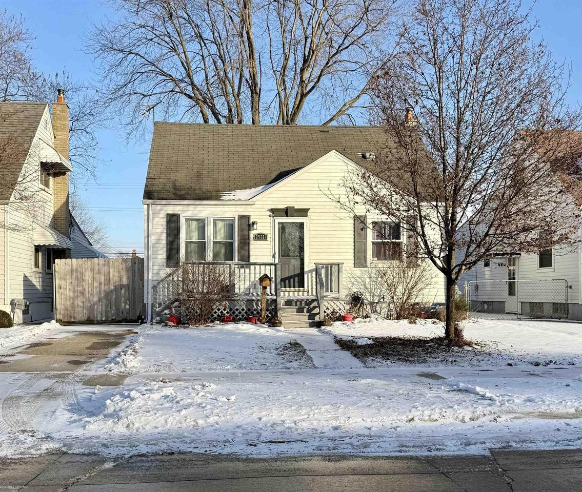 25304 Culver - Photo 1