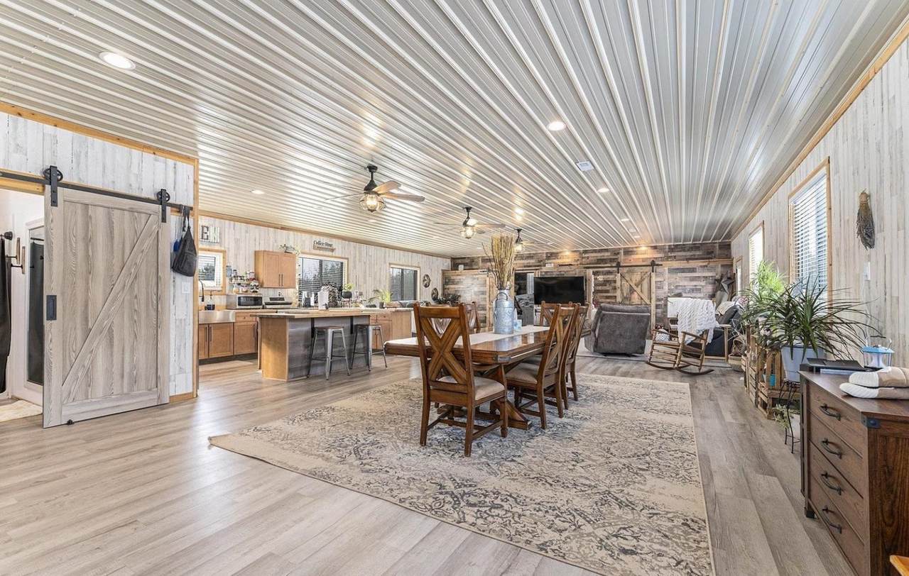 6448 Gonyer - Photo 1