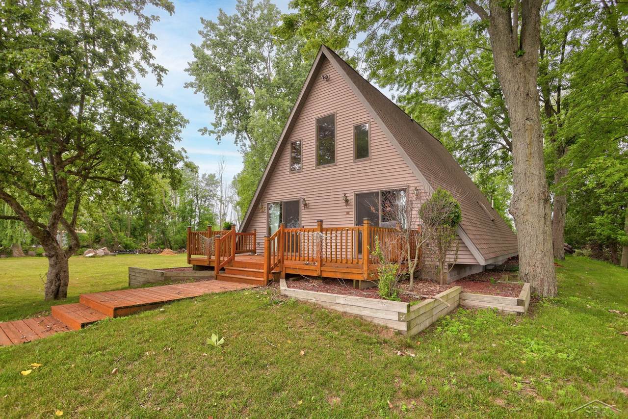 5196 Beachwood - Photo 1