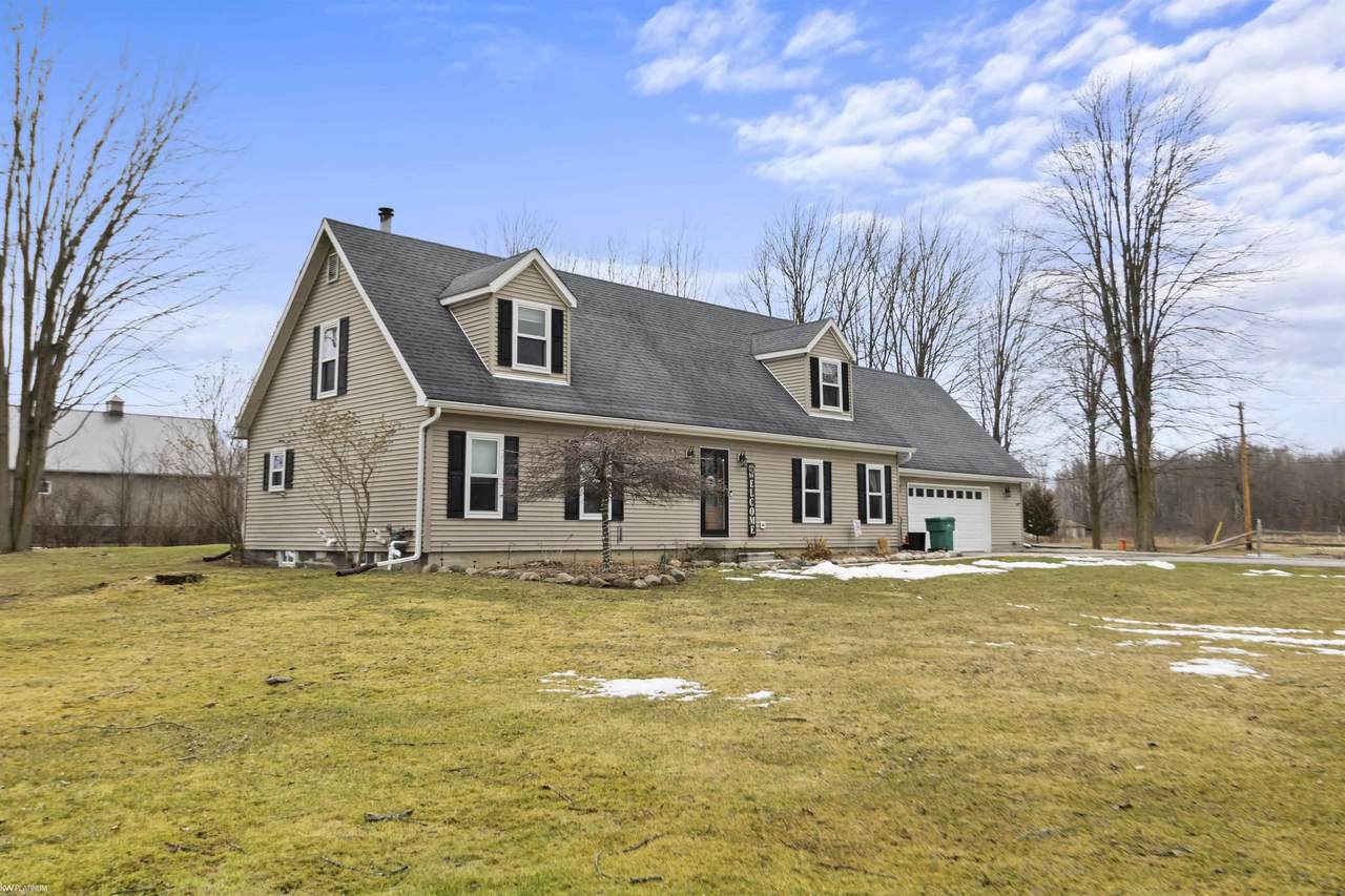 2030 Palms - Photo 1