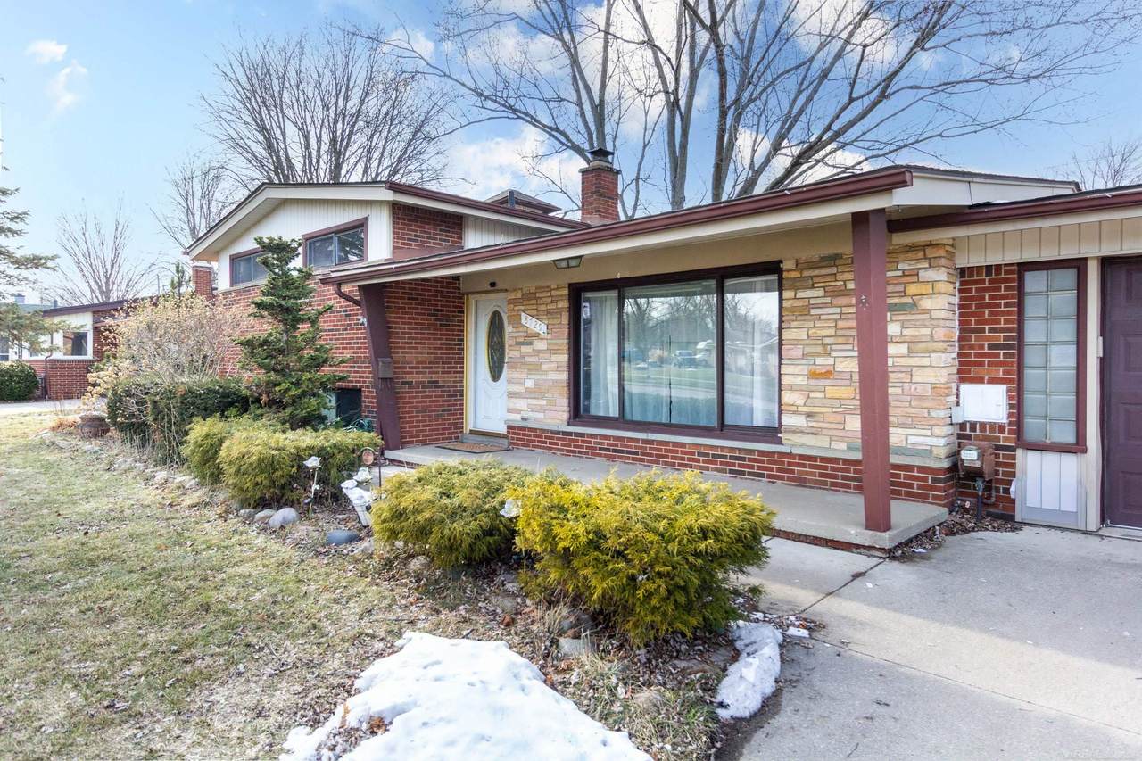 8729 Kidley Drive - Photo 1