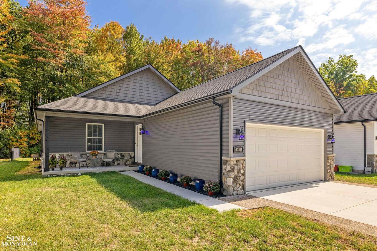9279 Oakdale - Photo 1