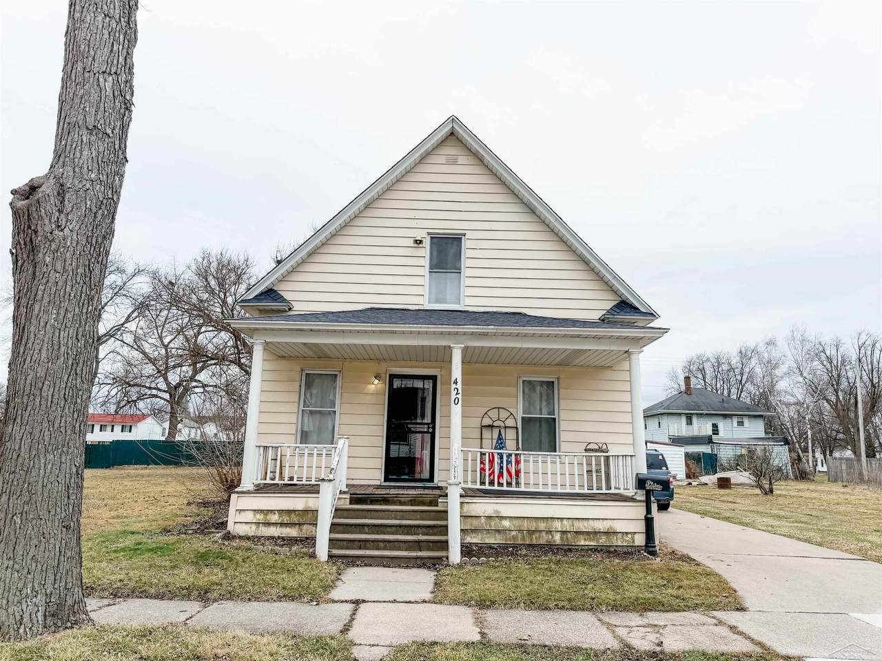 420 Granger - Photo 1