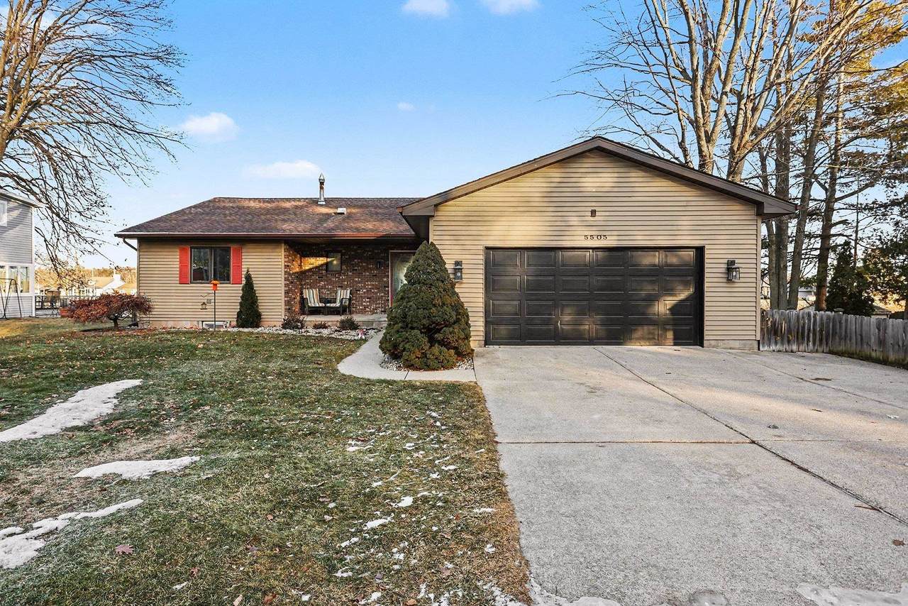 5505 Red Oak - Photo 1