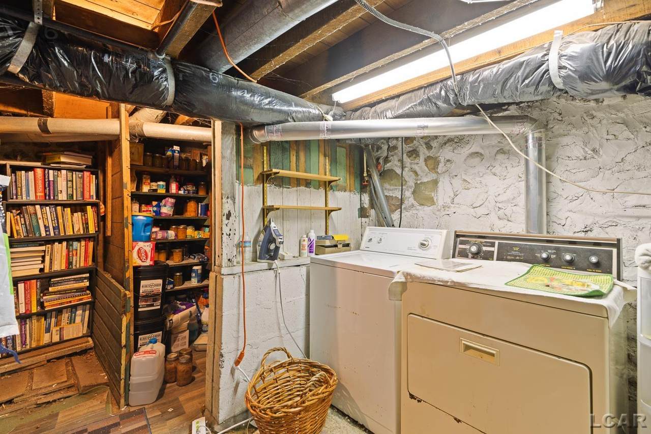 3601 , 3599 Round Lake - Photo 1