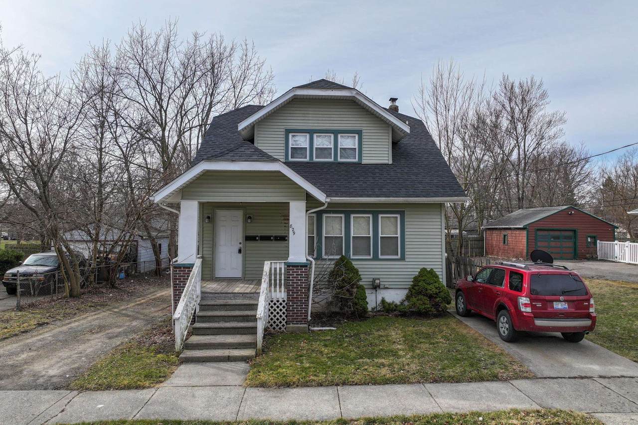 829 Clinton #3 - Photo 1