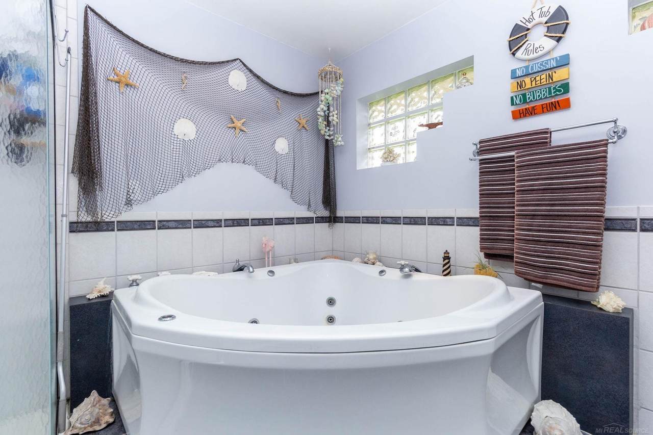 7233 Flamingo - Photo 1