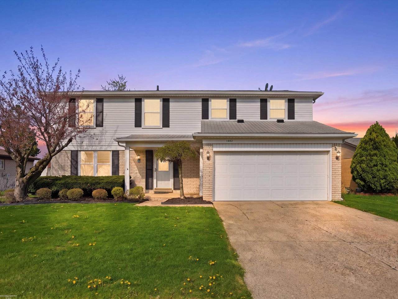 1405 Shaker - Photo 1
