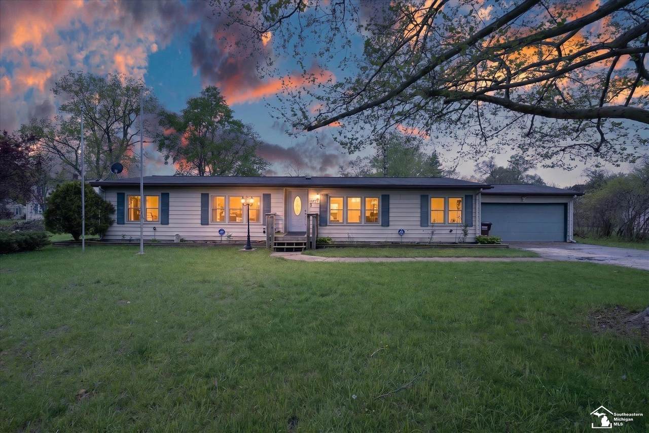 7077 Taylor - Photo 1