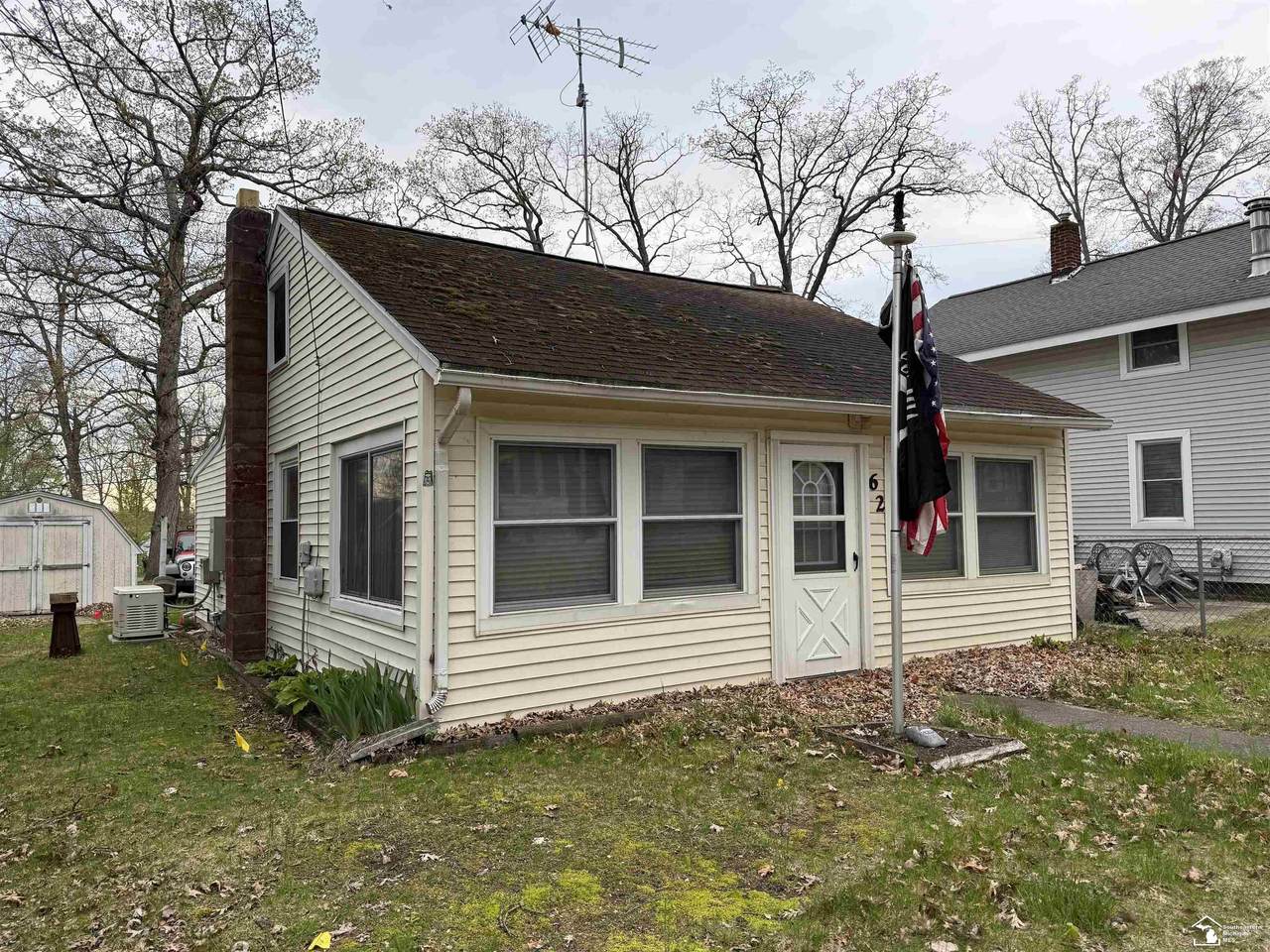 62 Oak - Photo 1