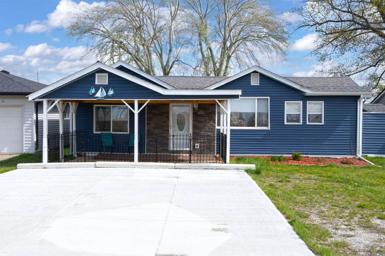 6334 Marina - Photo 1