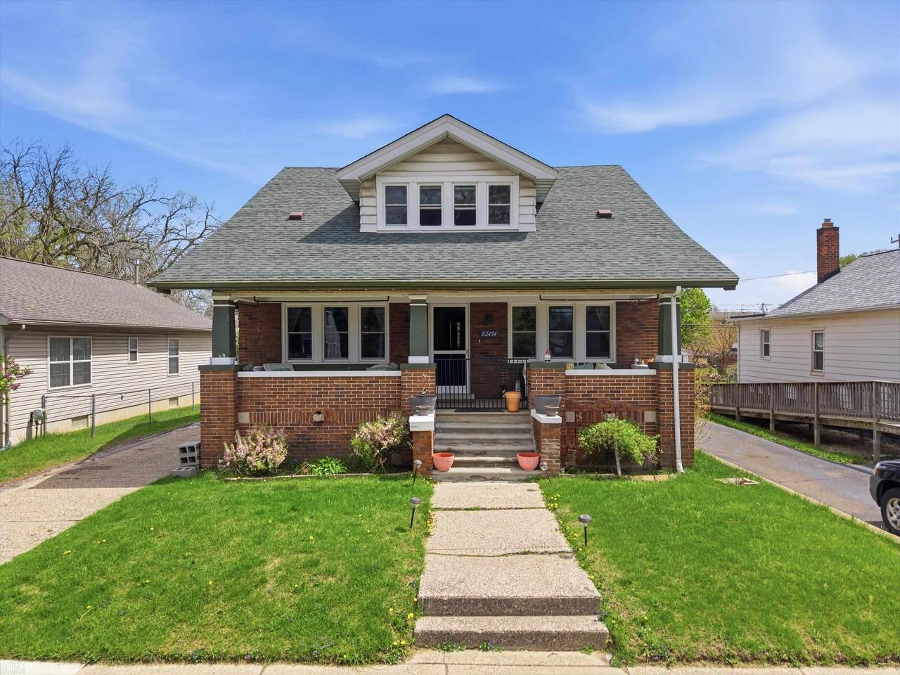 22454 Pleasant - Photo 1