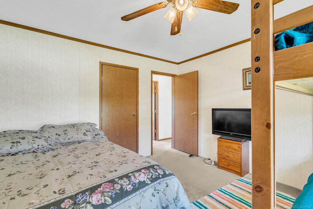 6995 Aitken - Photo 1