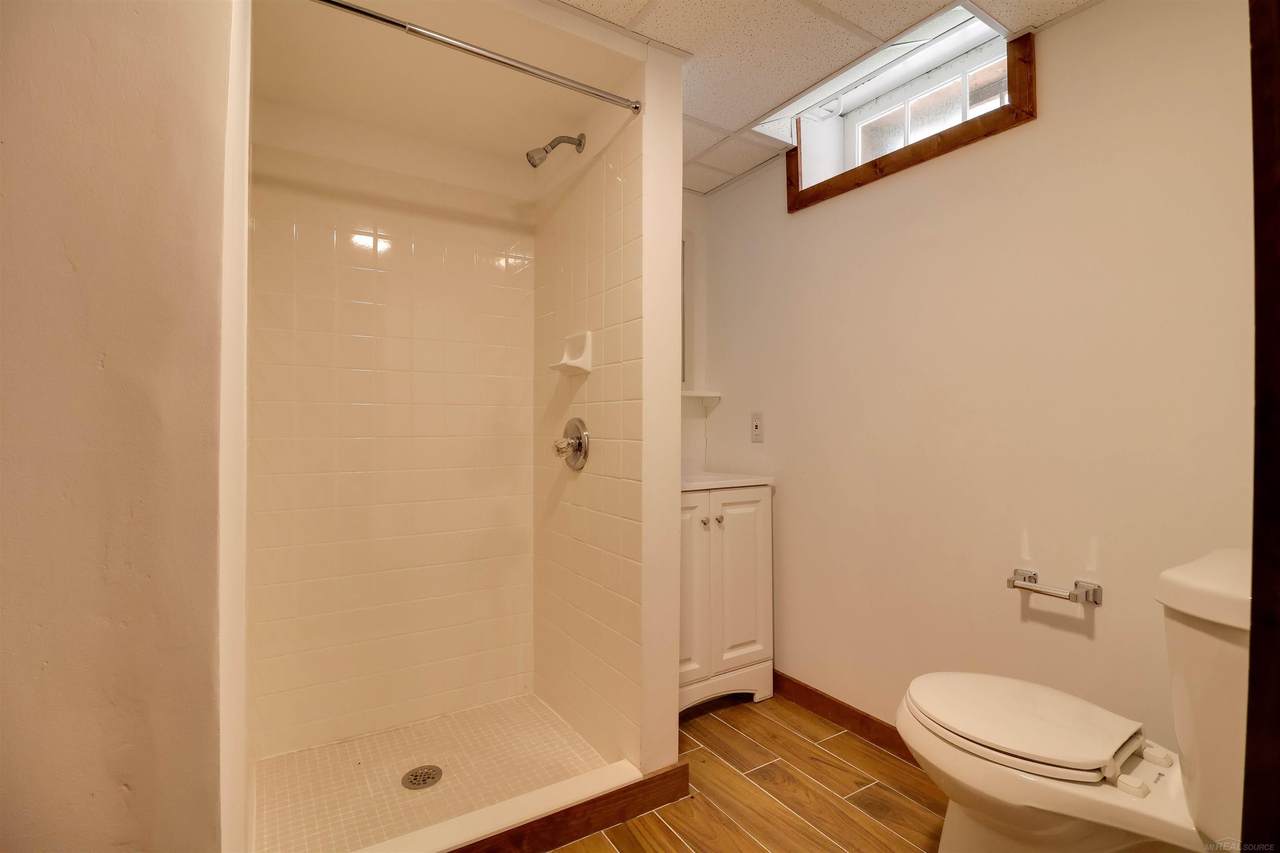 127 Benjamin - Photo 1