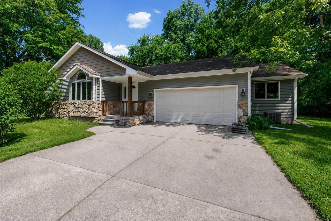 6580 Swartout - Photo 1