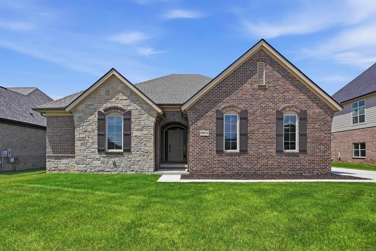 55611 Bay Oaks - Photo 1