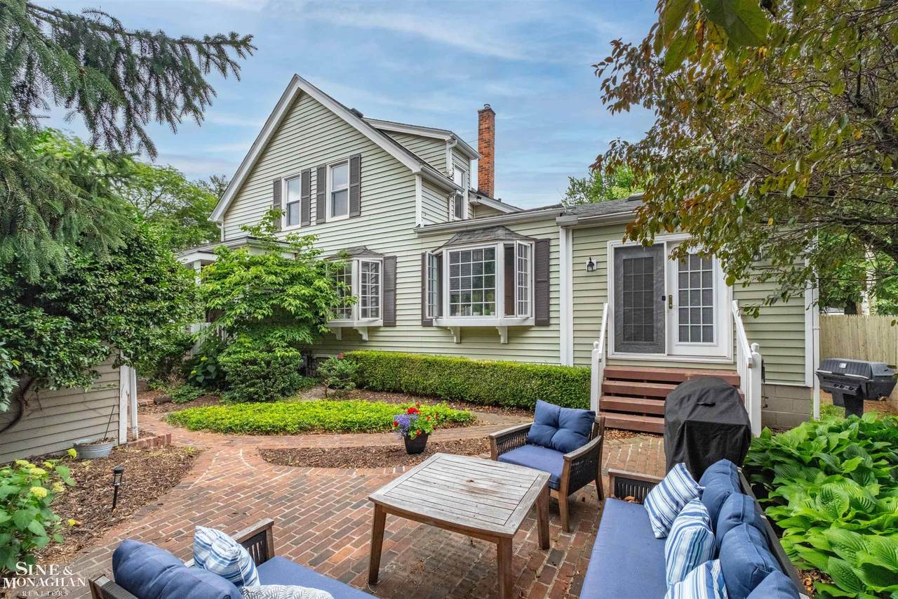 357 Roosevelt Pl. - Photo 1