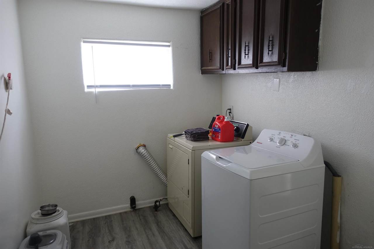 735 Vance - Photo 1