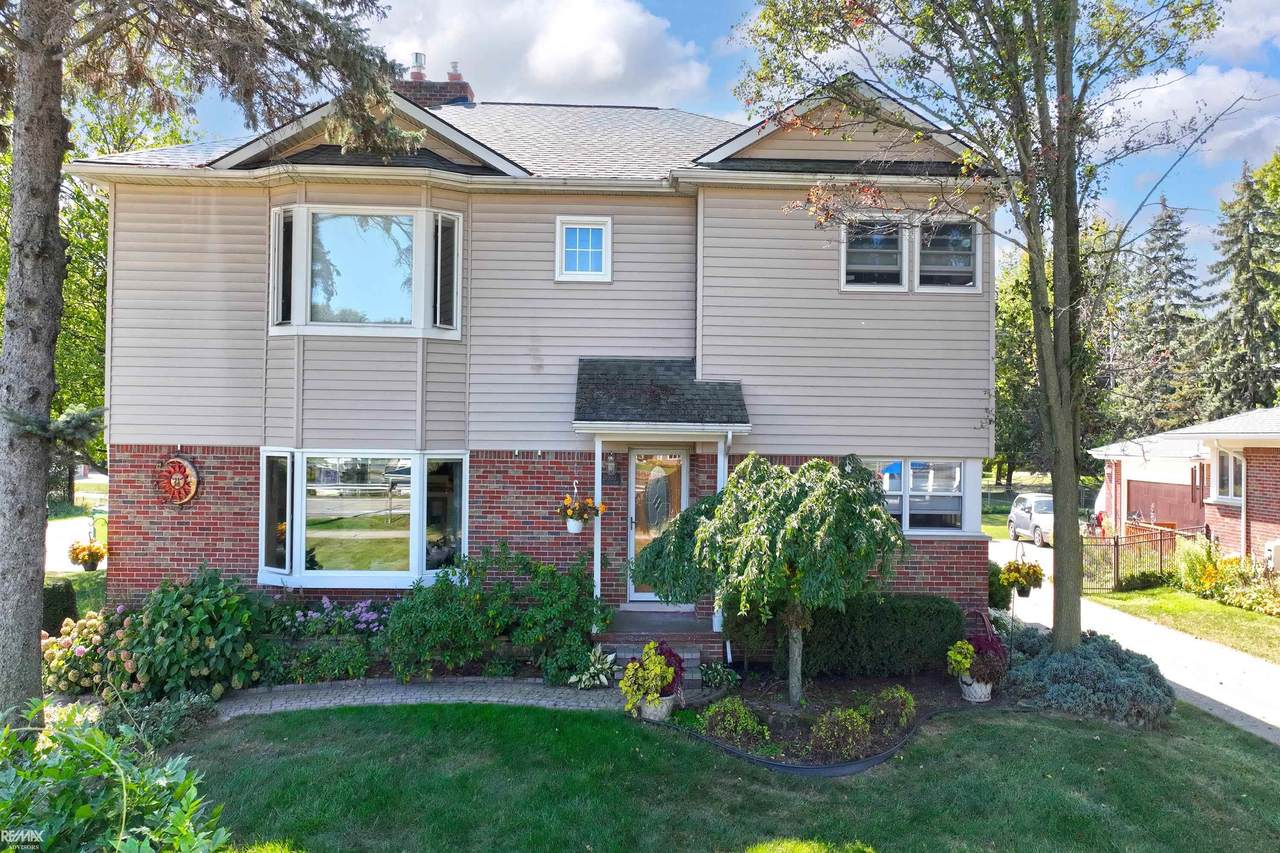 28900 S River - Photo 1