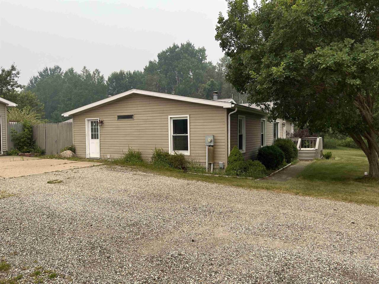 3625 Hoover - Photo 1
