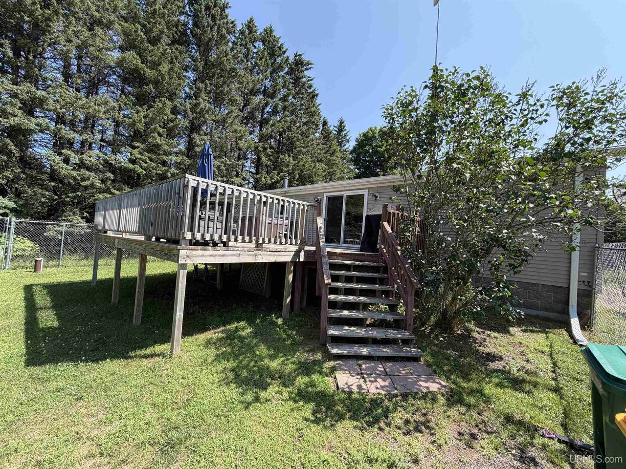 821 Mangum - Photo 1