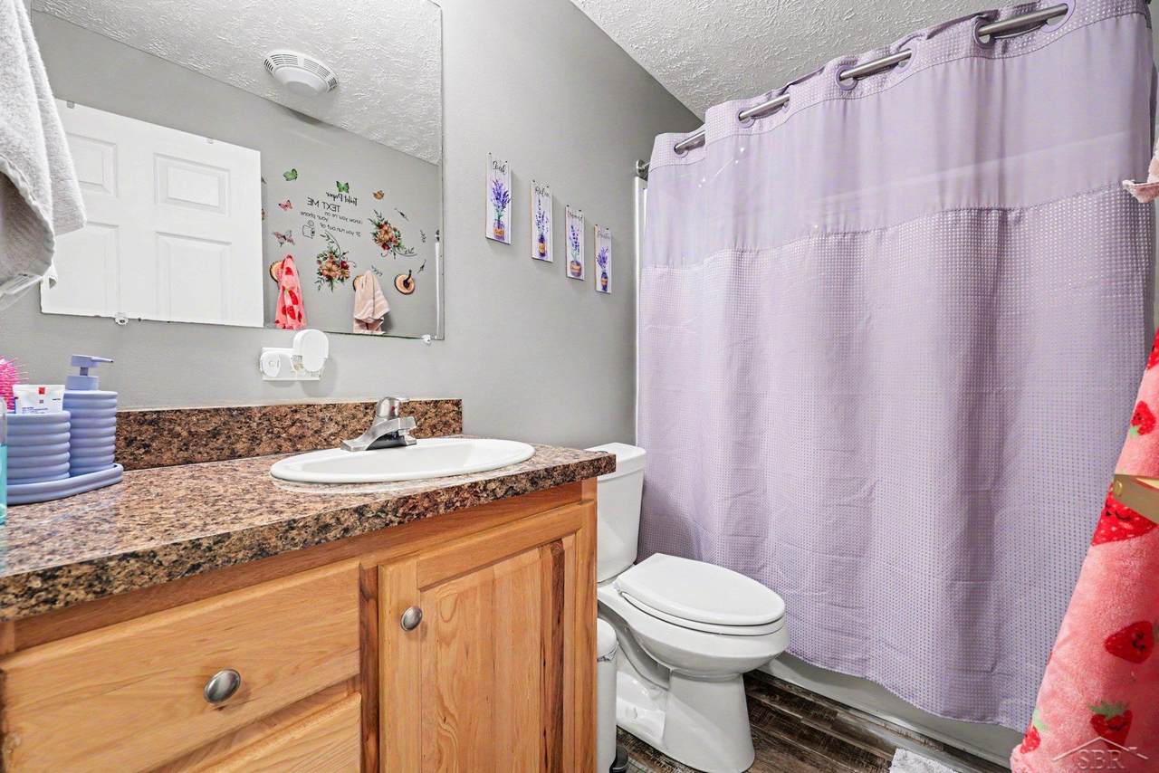 628 Fenwick - Photo 1