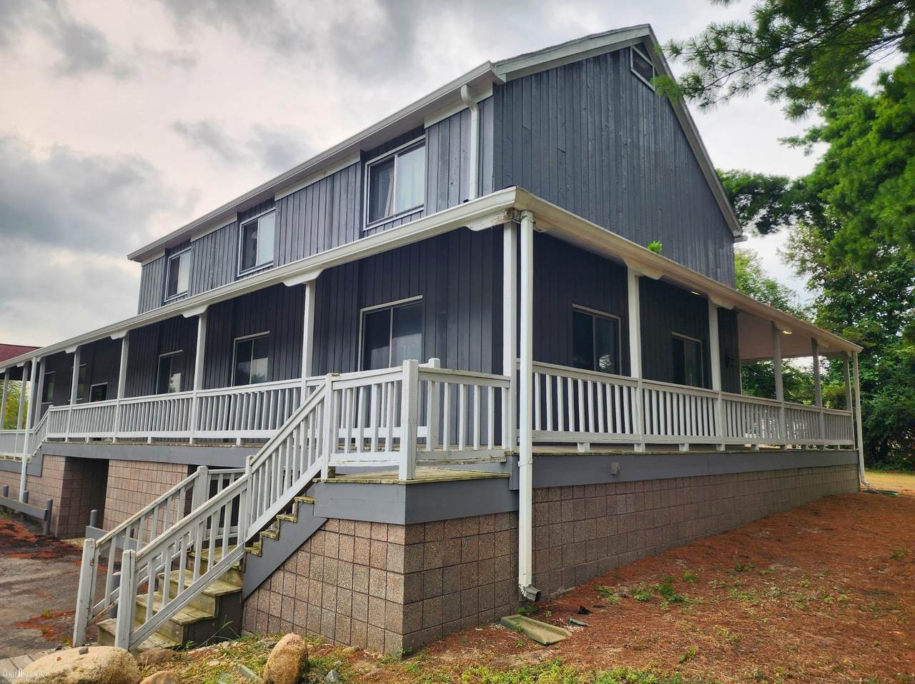 2881 Bennington - Photo 1