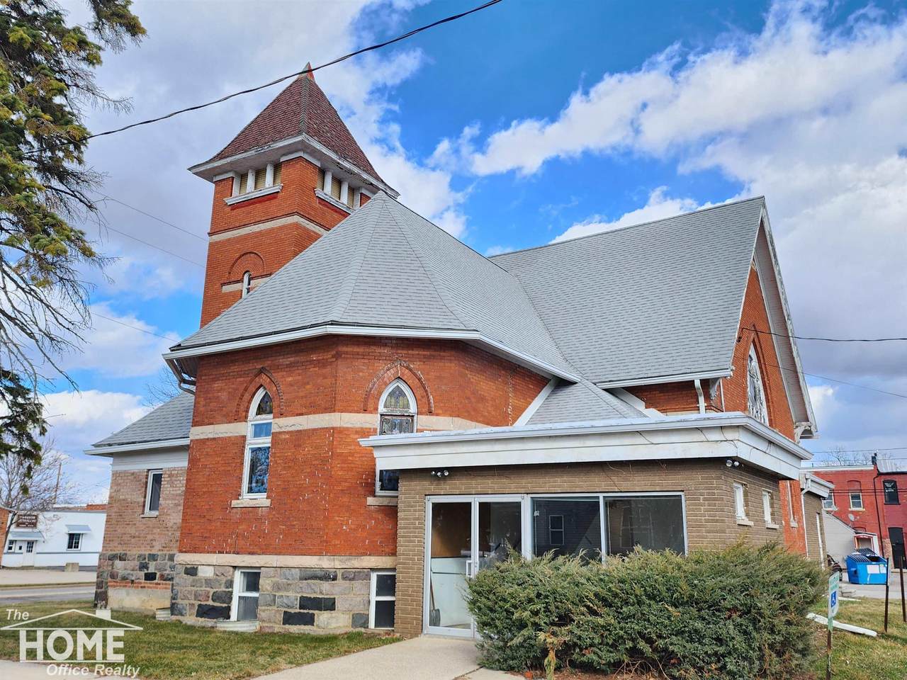 230 Woodworth - Photo 1