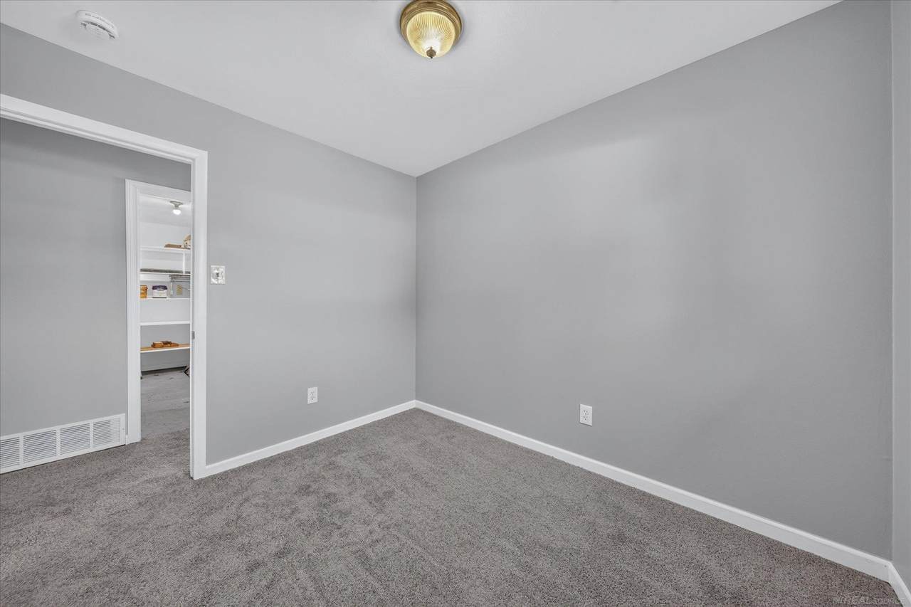 806 Blaine - Photo 1