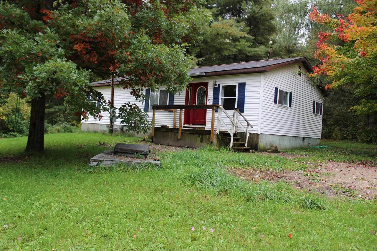 2183 Deerfield Road - Photo 1
