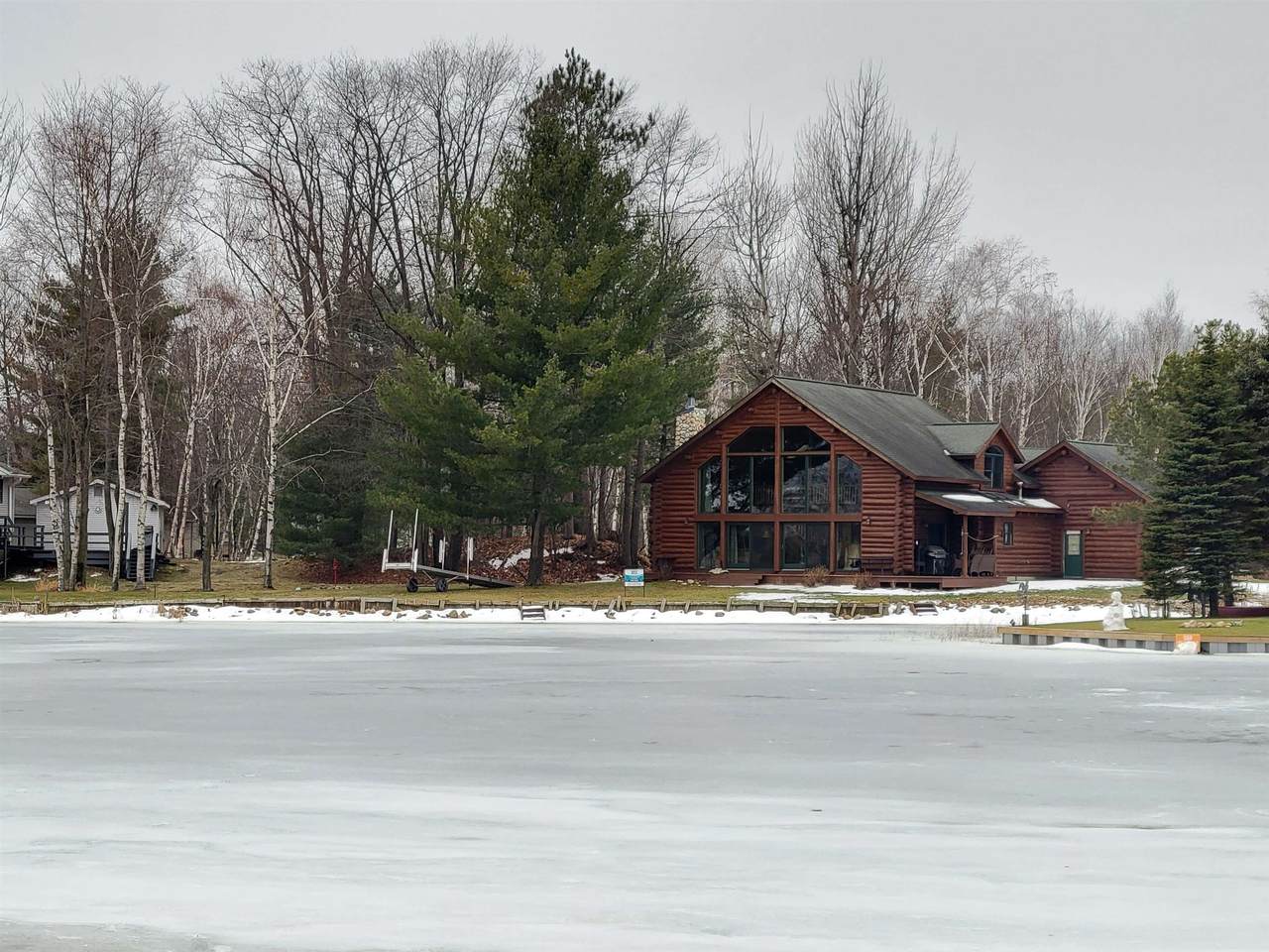 101 White Birch - Photo 1