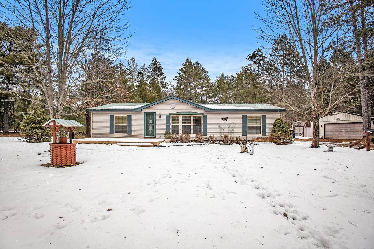 4377 Pineview Court - Photo 1
