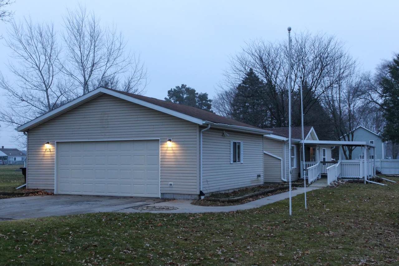 406 3rd Street - Photo 1