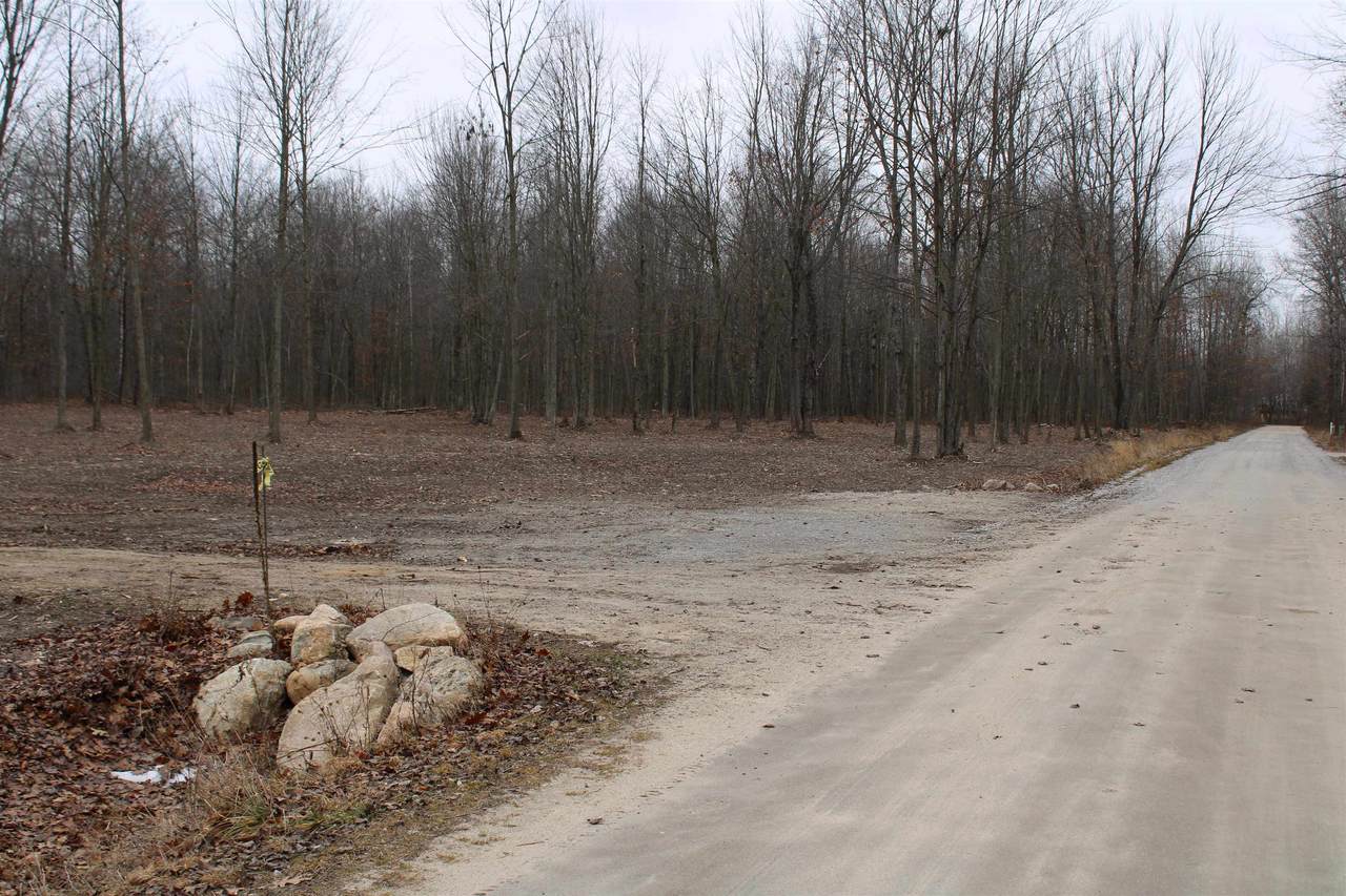 11560 Lakeside Trail - Photo 1