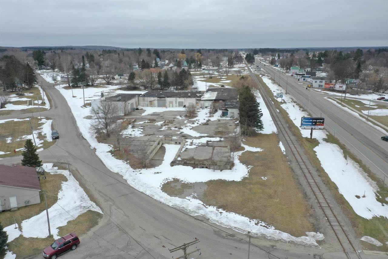 309 Danforth - Photo 1