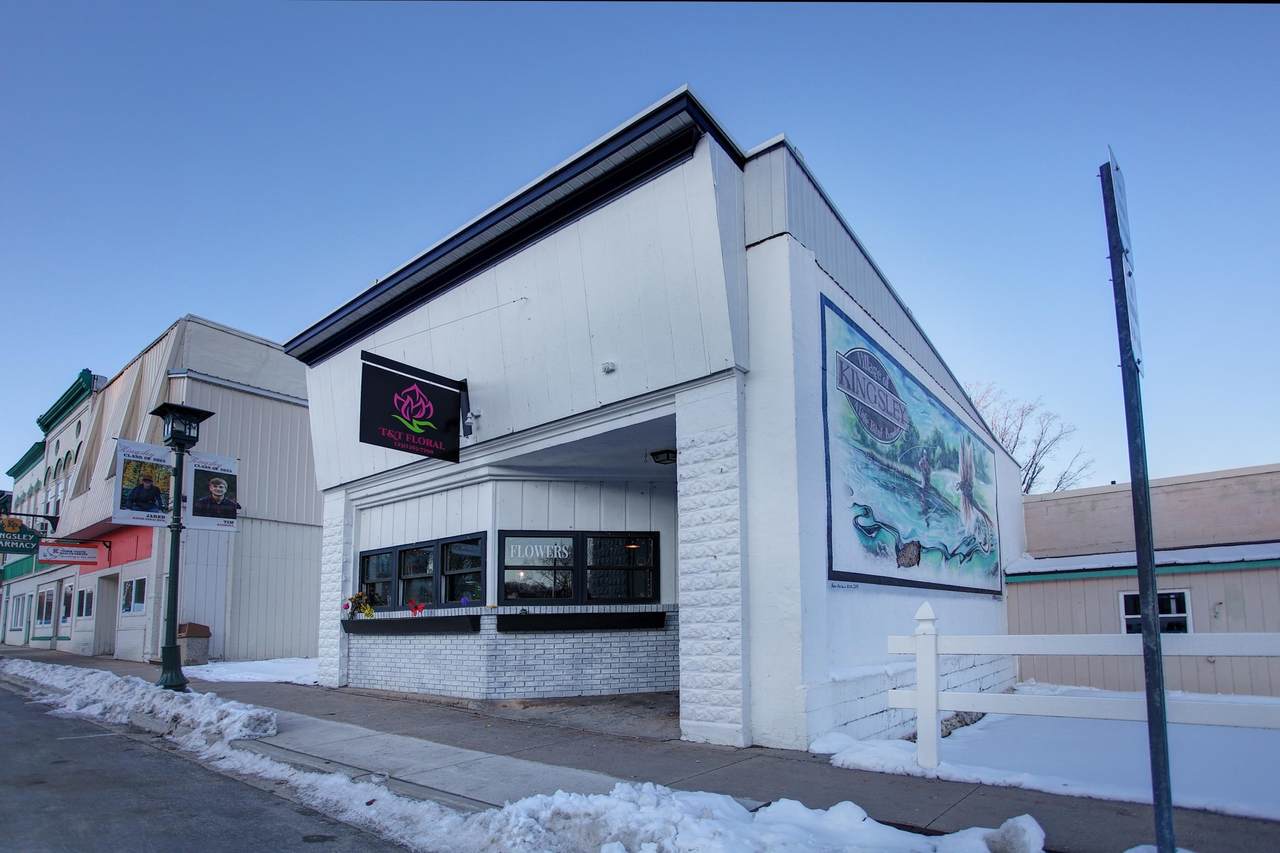 104 Brownson - Photo 1