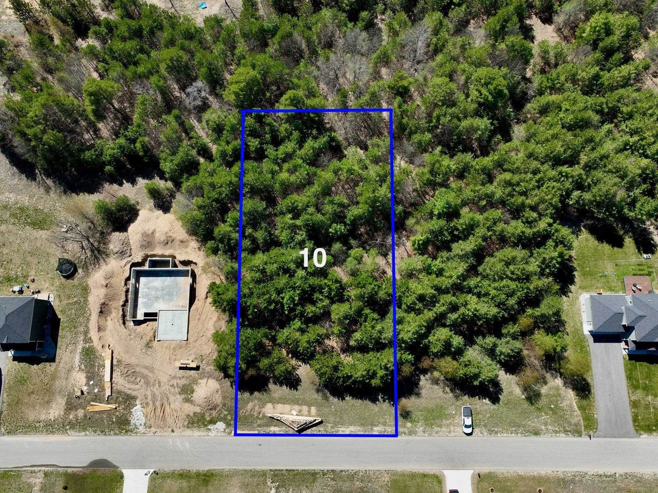 3016 Michele Marie - Photo 1