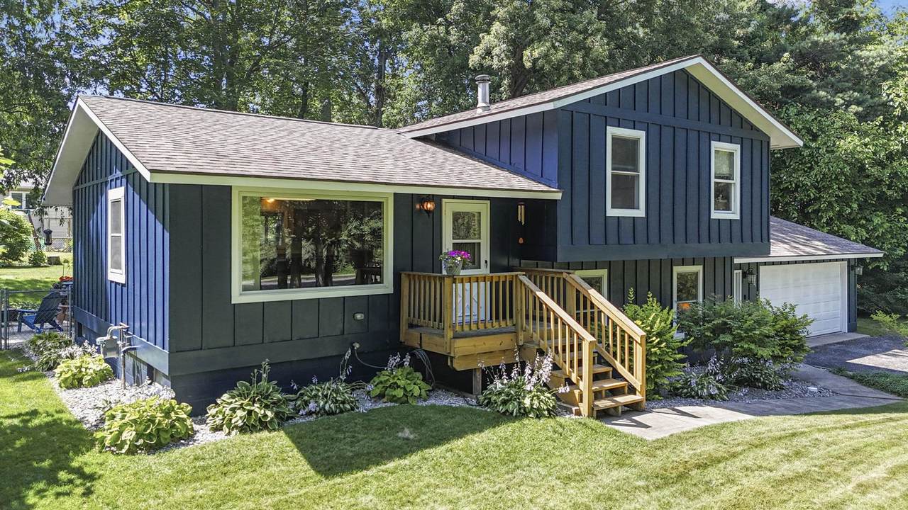 6341 Applewood - Photo 1