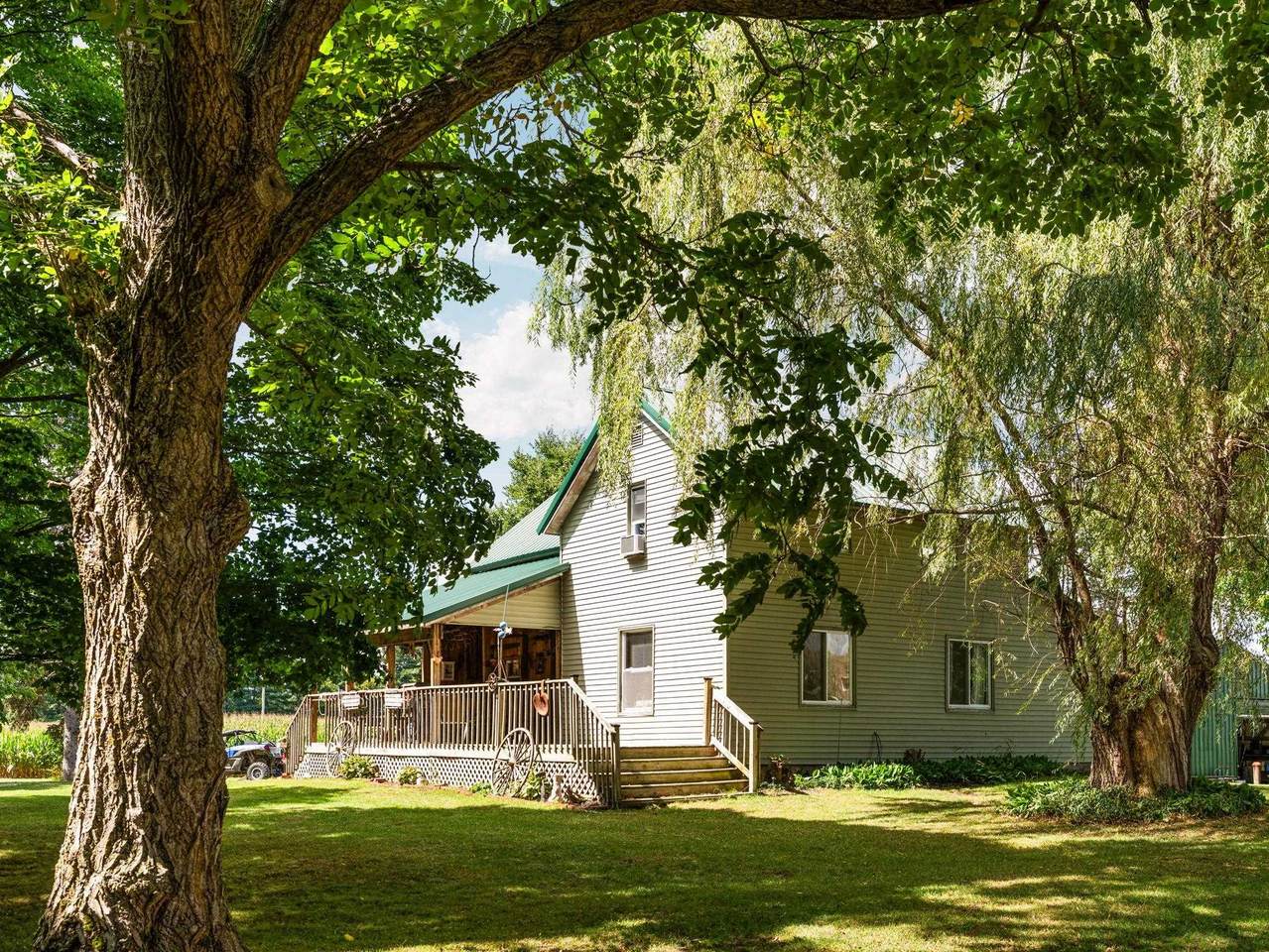 3651 Gleaner Hall - Photo 1