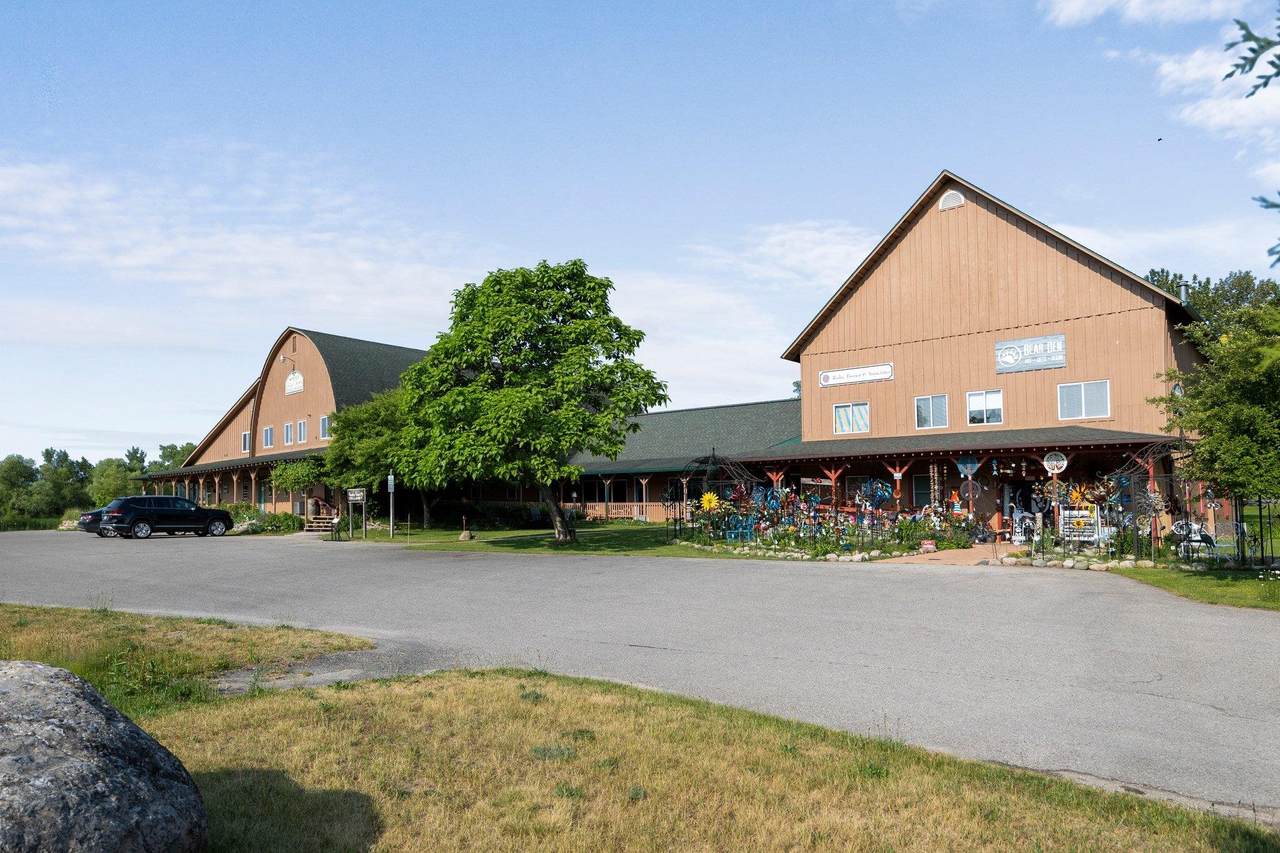 5046 West Bay - Photo 1