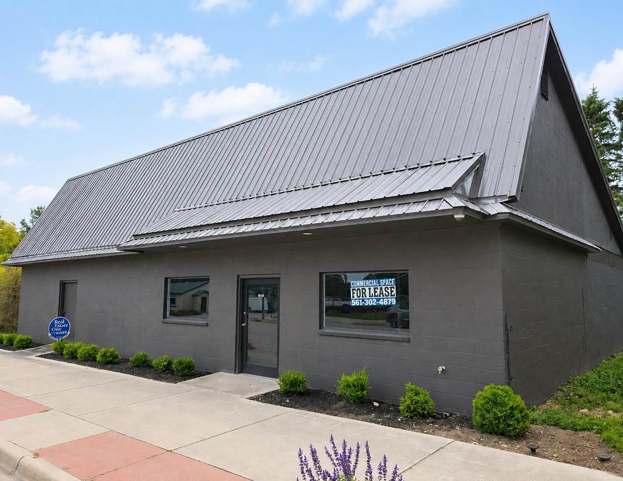 14821 Thompson - Photo 1