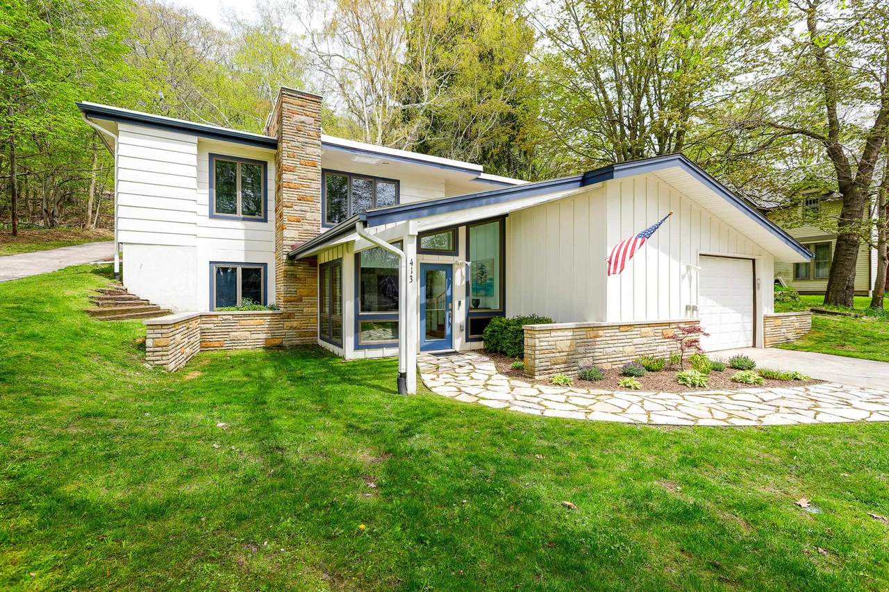 413-415 Leelanau - Photo 1