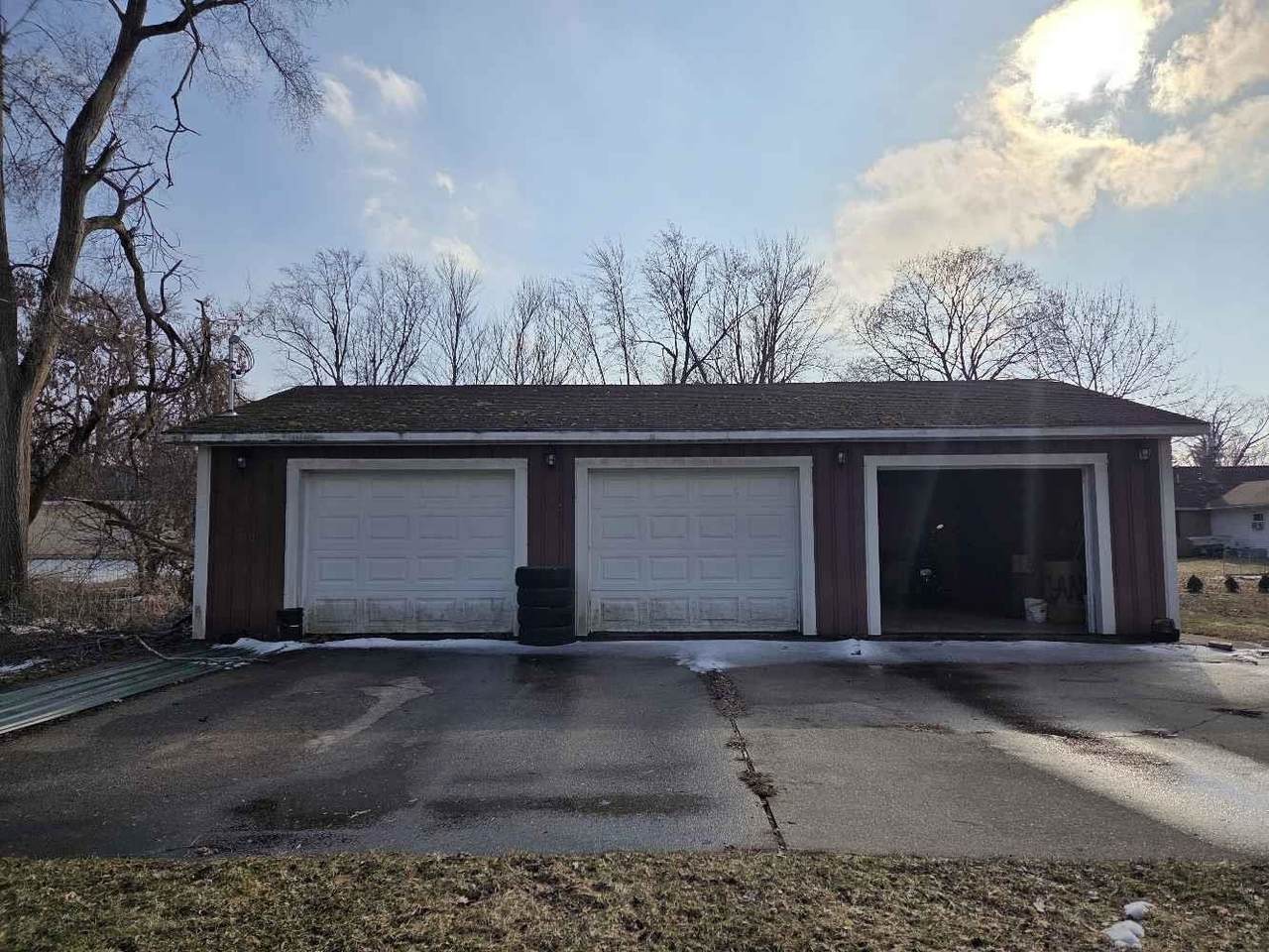 105 Jefferson - Photo 1