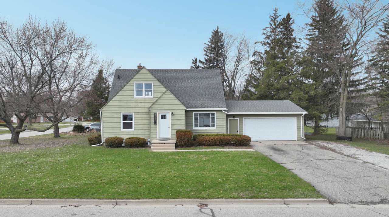 1524 Ridge - Photo 1