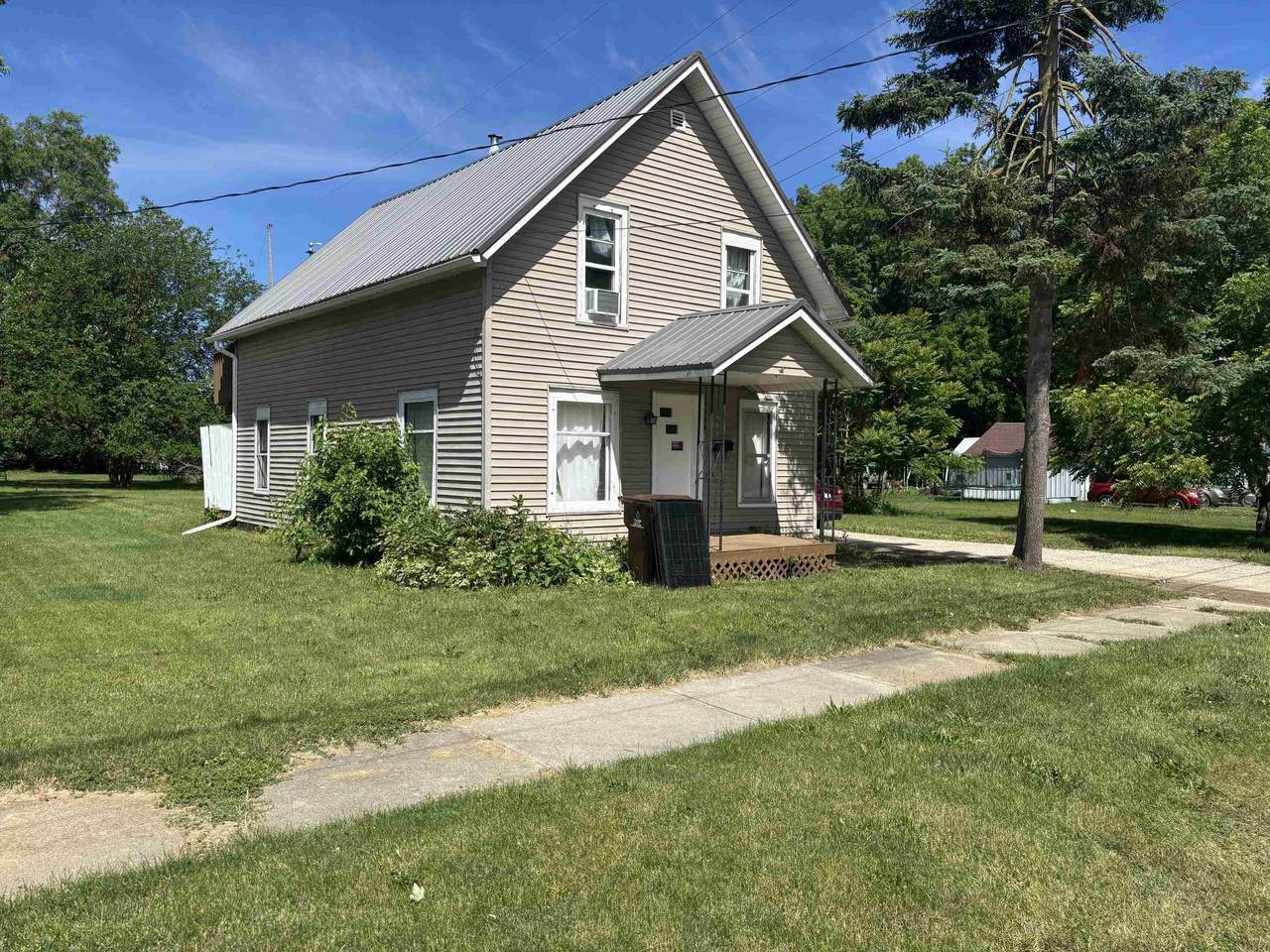 313 Pleasant - Photo 1