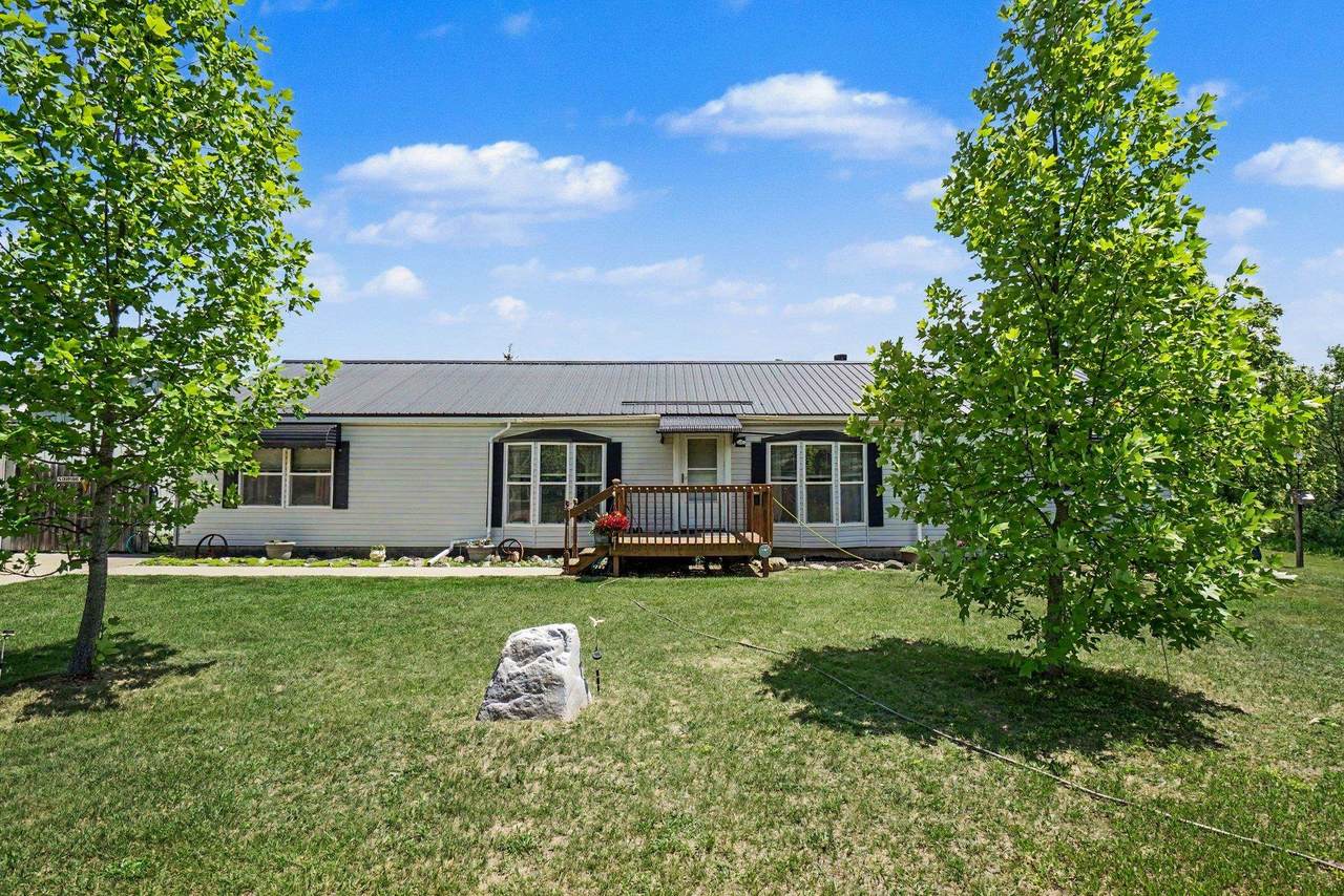 9145 Lydell - Photo 1