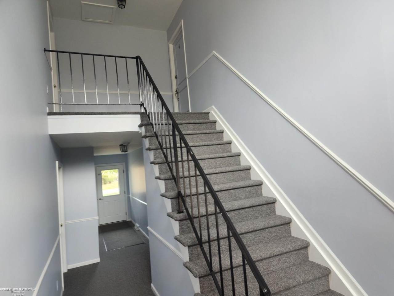 801 Long Lake Rd - Photo 1