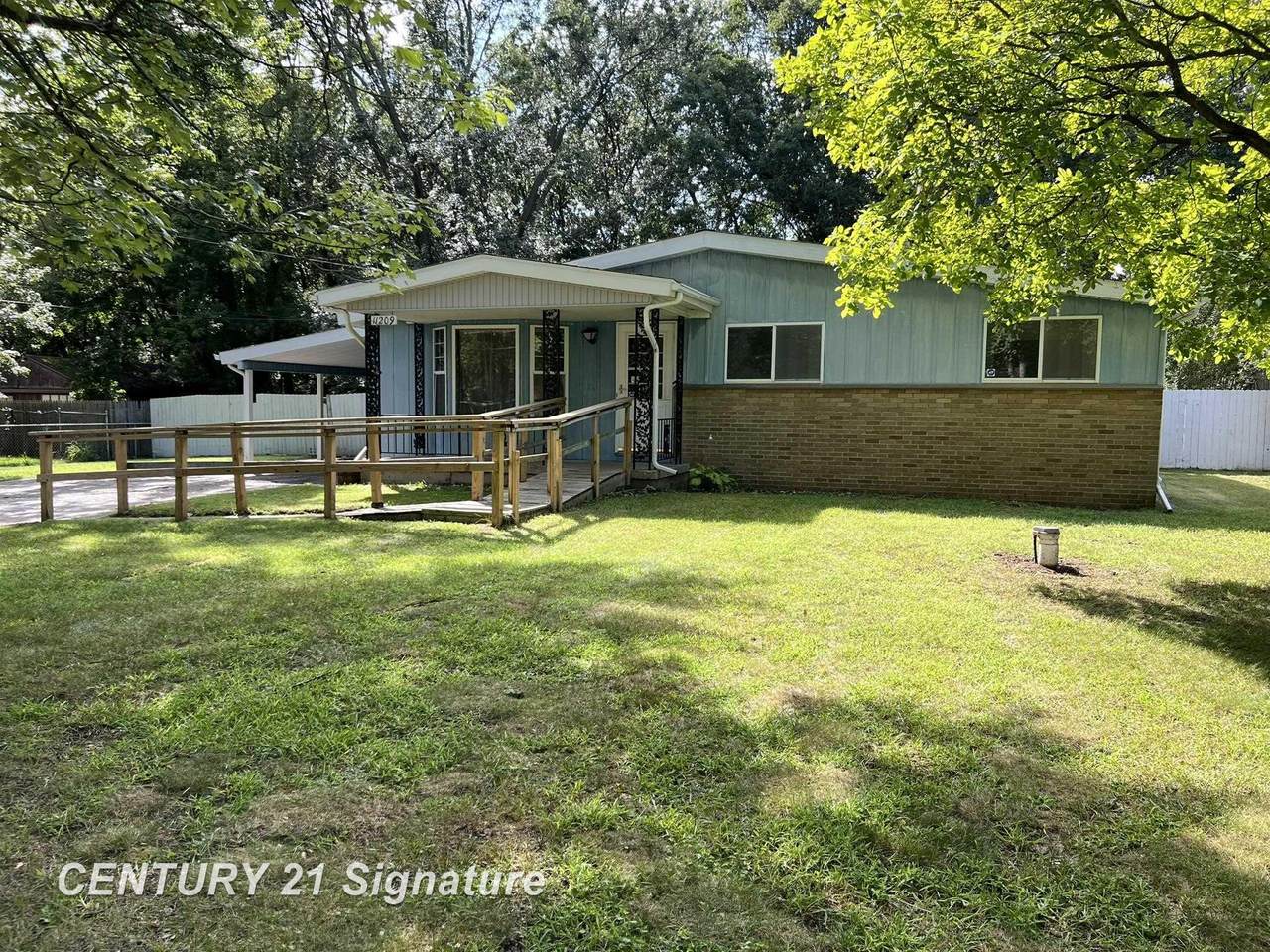 11209 Langdon - Photo 1