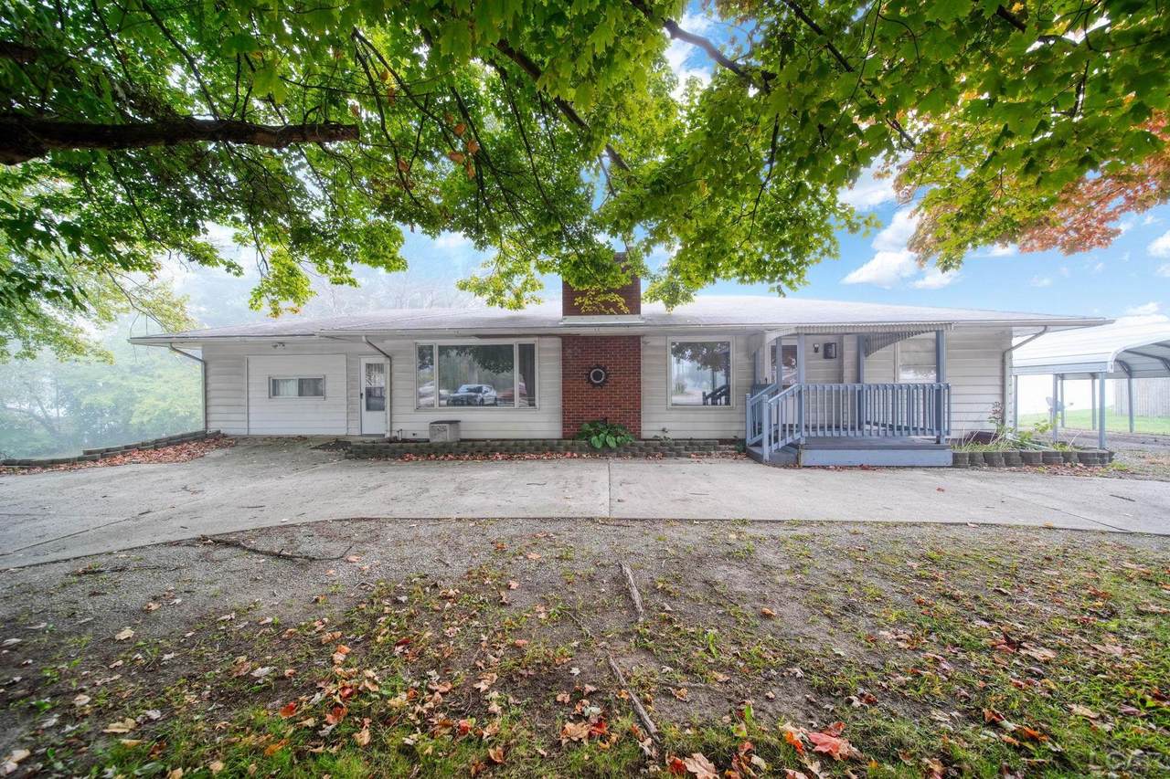 3311 Adrian - Photo 1