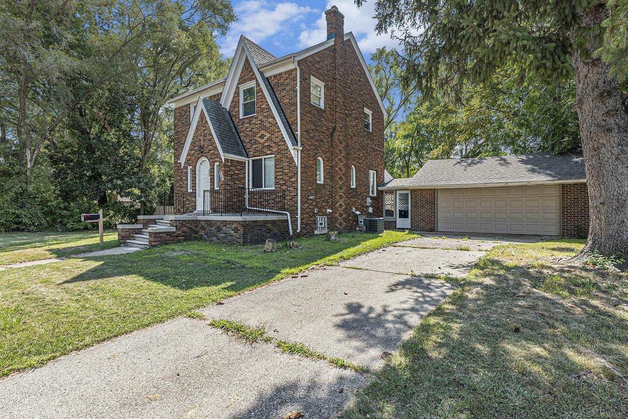 8056 Fisher - Photo 1